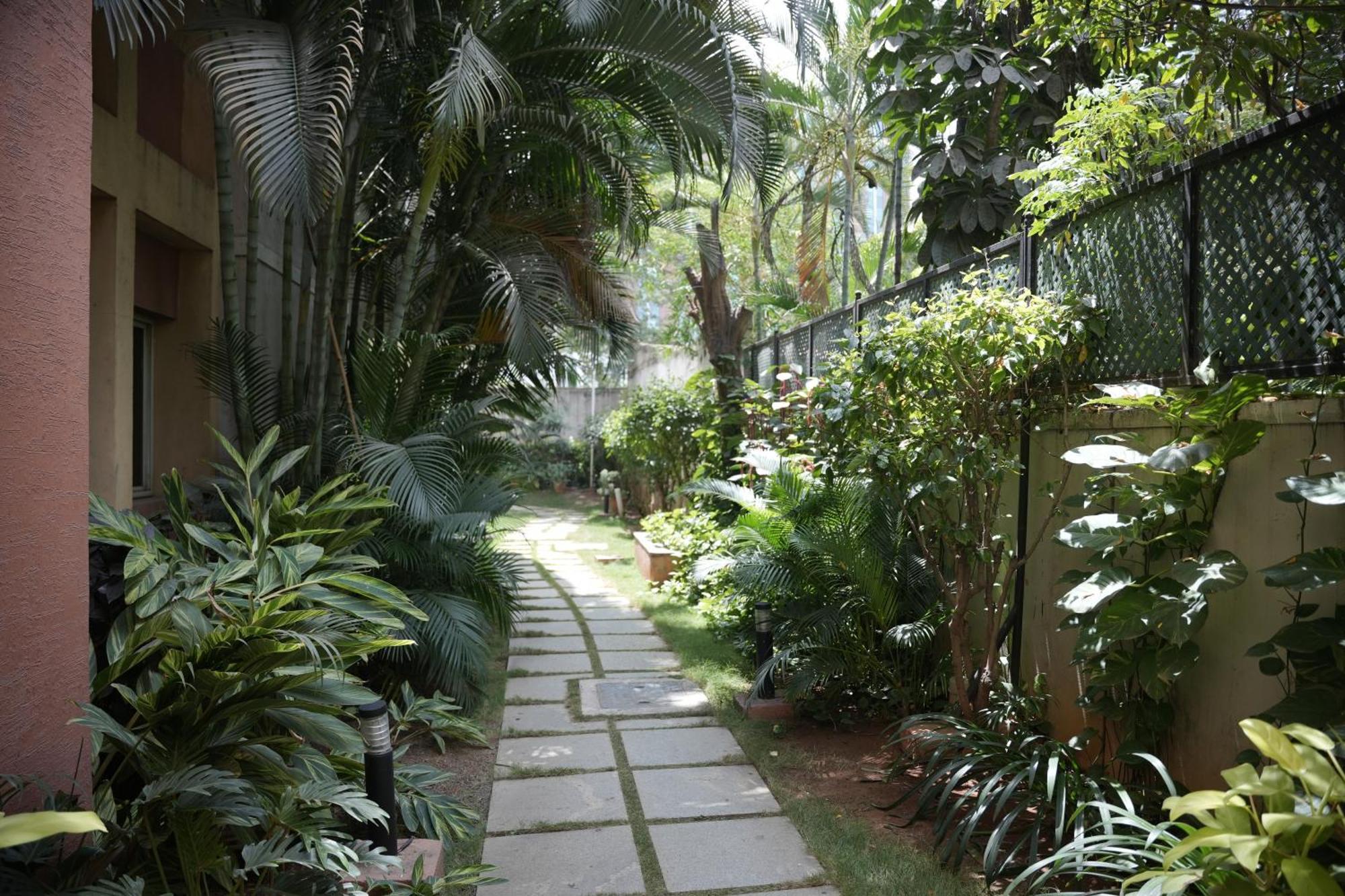 Hotel Nagarjuna Suites Bengaluru Zewnętrze zdjęcie