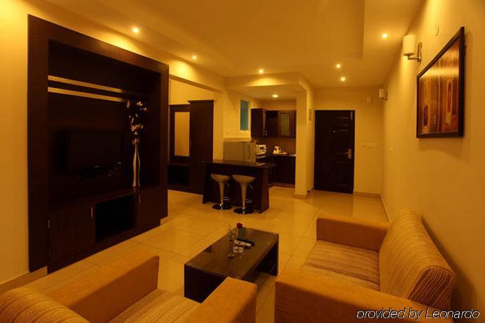 Hotel Nagarjuna Suites Bengaluru Pokój zdjęcie