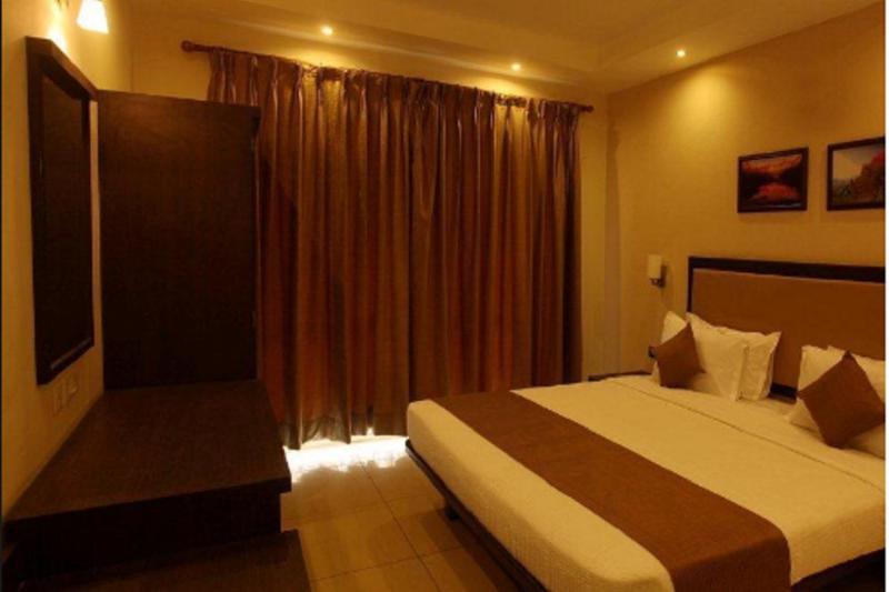 Hotel Nagarjuna Suites Bengaluru Zewnętrze zdjęcie
